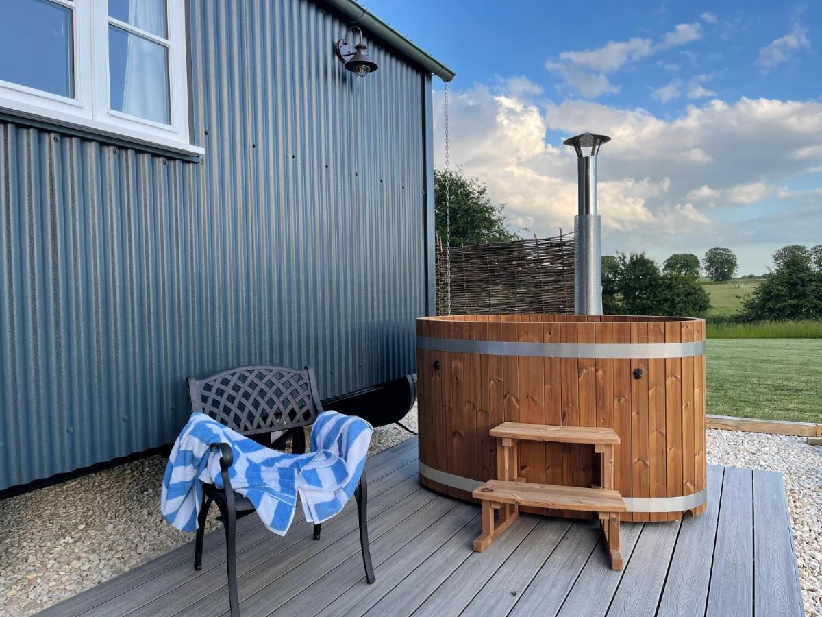 The Bibury - Westwell Downs Shepherd Huts Οξφόρδη Εξωτερικό φωτογραφία